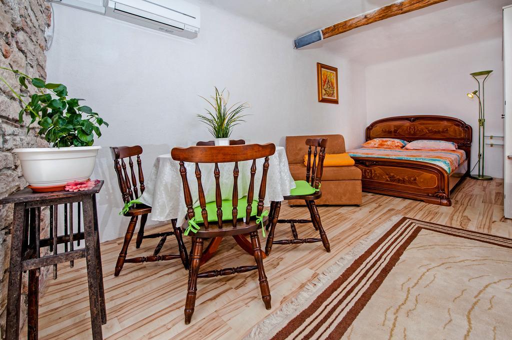 Apartment Sani *