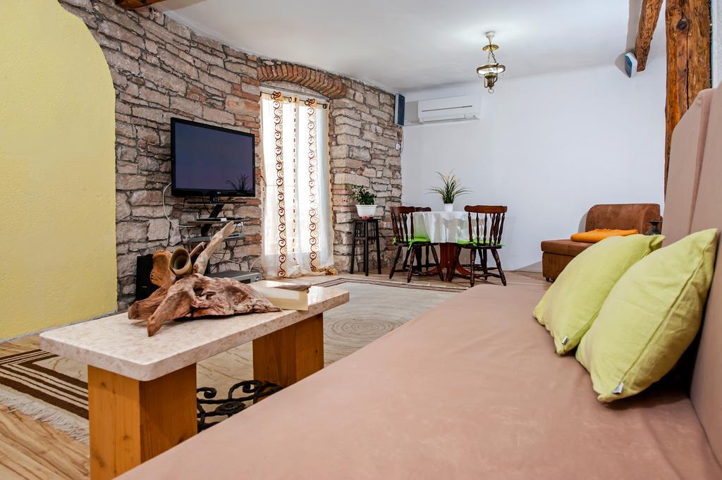 Apartment Sani